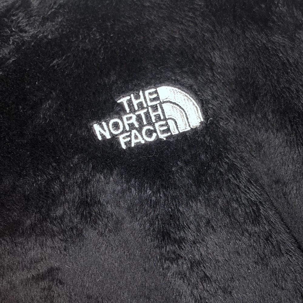 Black north face jacket